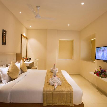 Hotel Ramida Plaza At Delhi Airport New Delhi Exterior foto