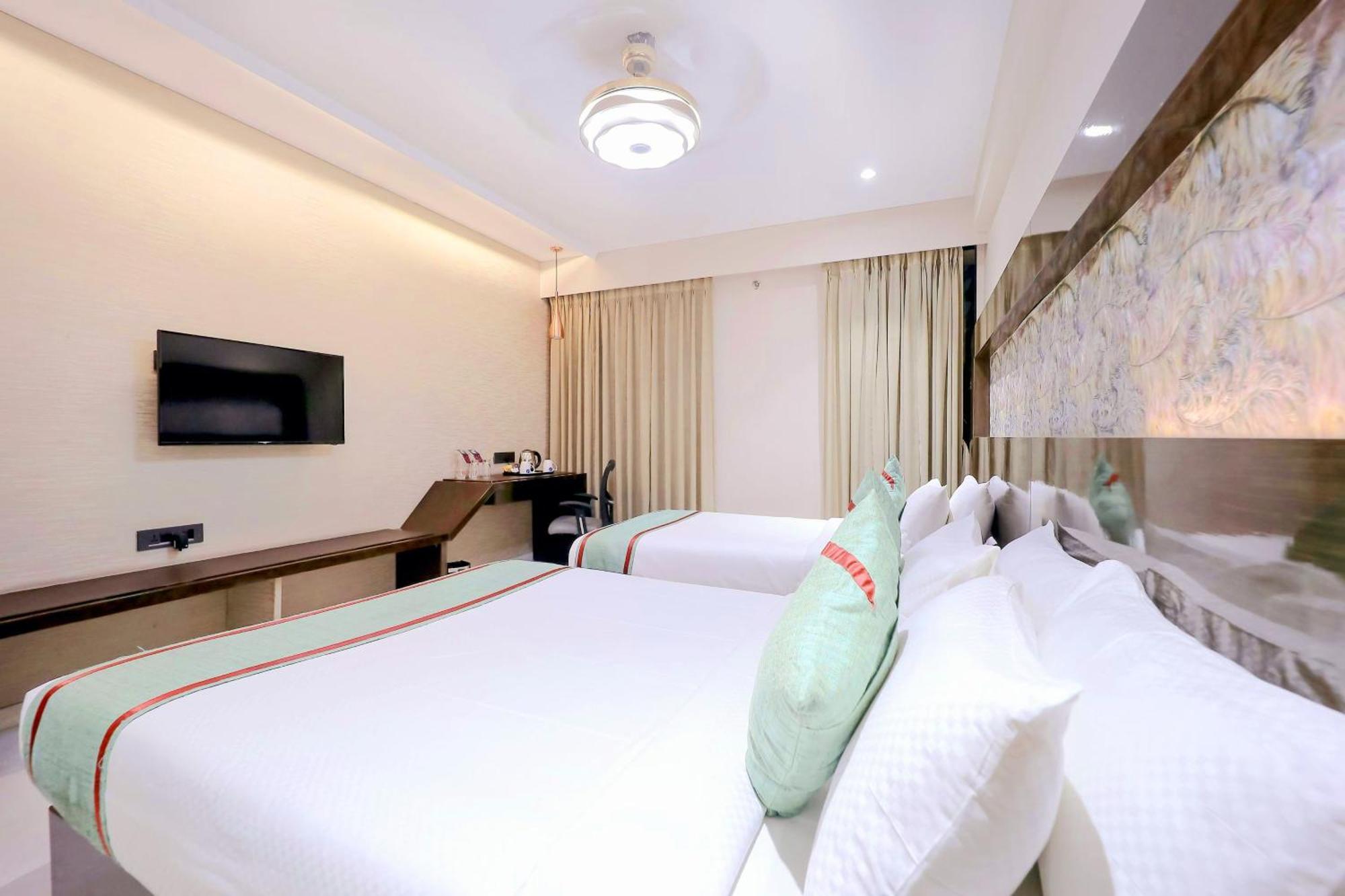 Hotel Ramida Plaza At Delhi Airport New Delhi Exterior foto