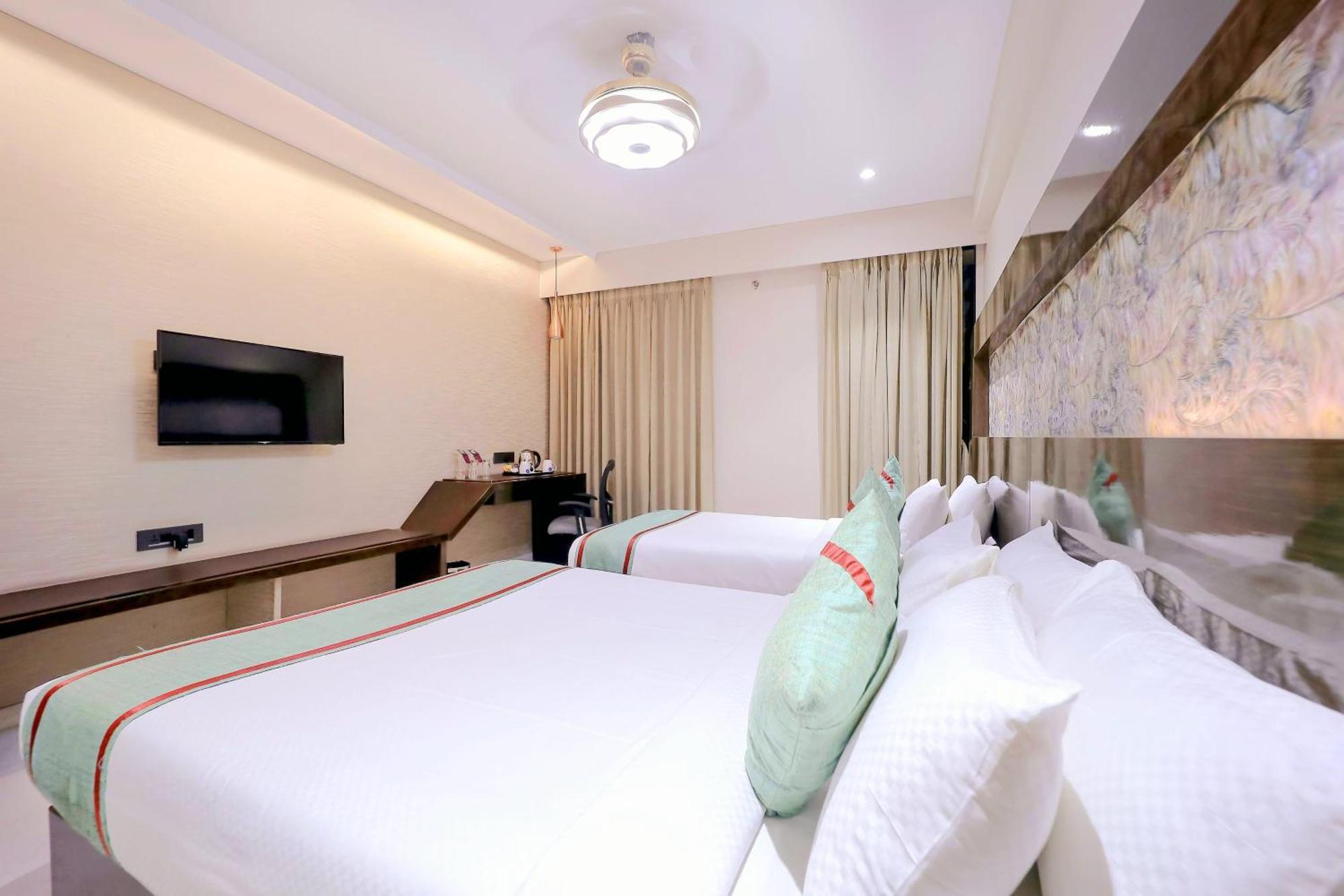 Hotel Ramida Plaza At Delhi Airport New Delhi Exterior foto